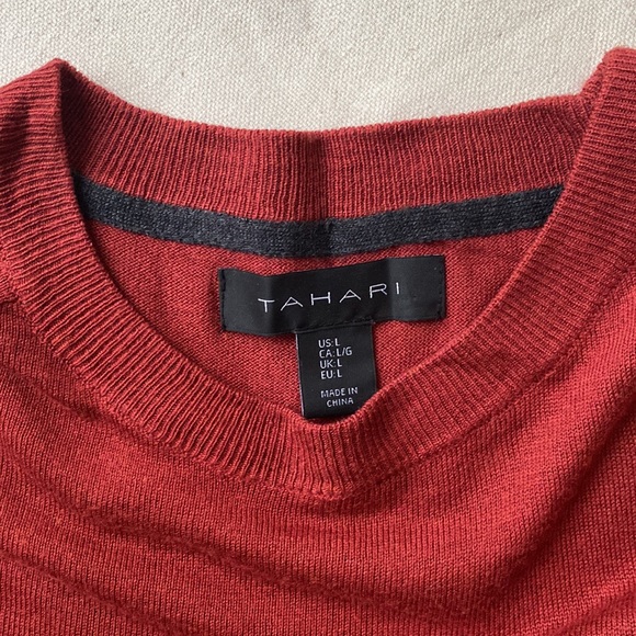 Mens burnt orange sweater - Picture 2 of 2